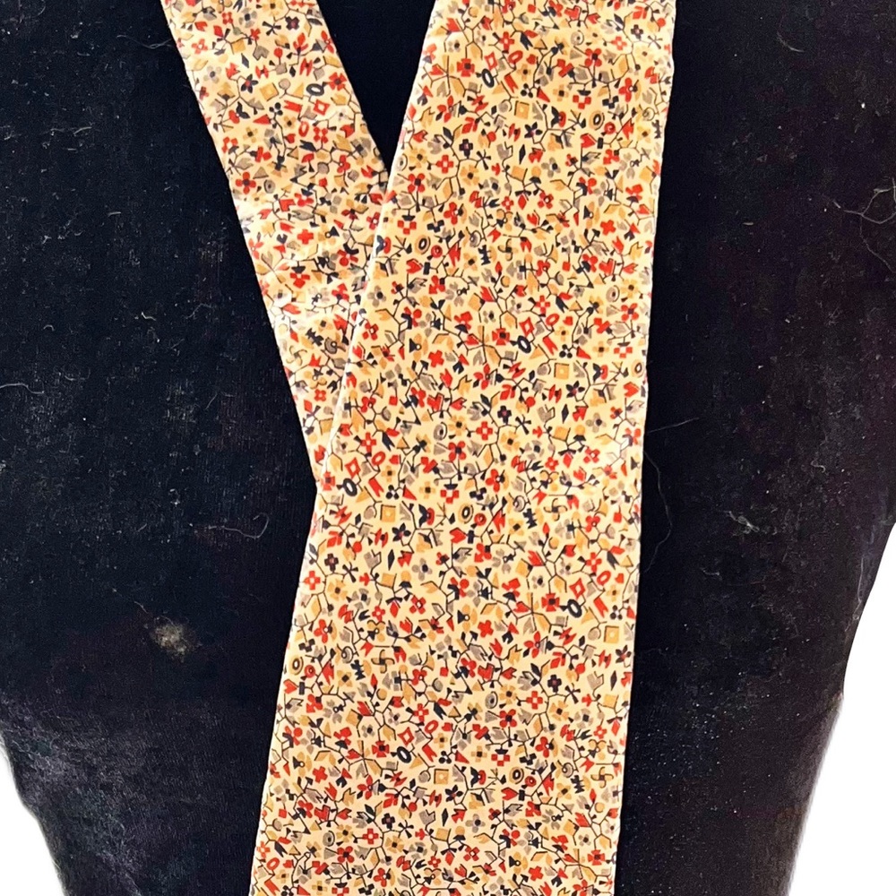 Vintage Mens Liberty Woodward & Lothrop Floral Tie